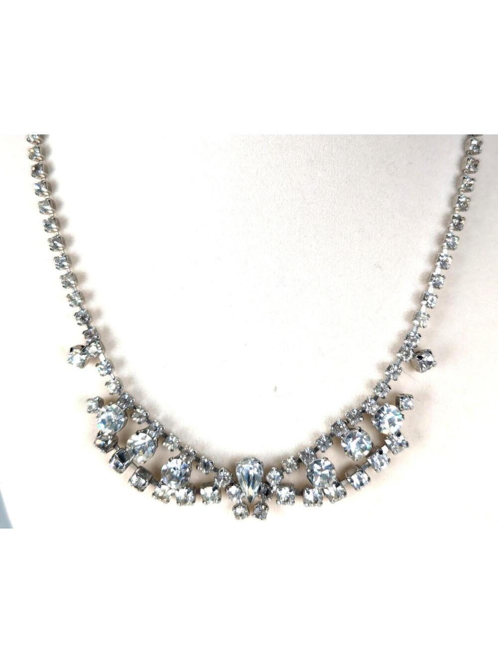 Vintage Victorian Style White Rhinestone Necklace 16" Bling Sparkle Classic